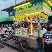 ตลาดโต้รุ่ง ถนนคนเดิน นครนายก