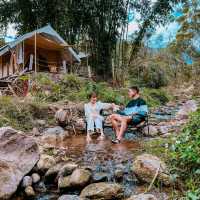 ที่พักริมลำธาร ท่ามกลางหุบเขา บ่อเกลือน่าน