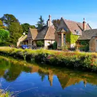 Upper Slaughter and Lower Slaughter(上斯勞特村和下斯勞特村)