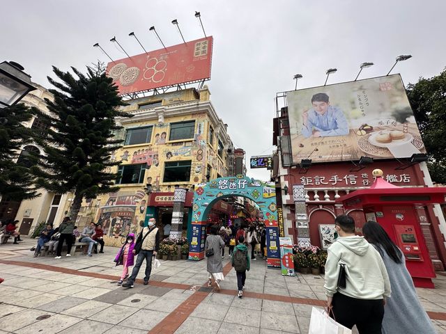 Shopping at Taipa Old Village 