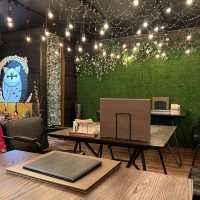 與箱根小王子博物館一街之隔的Café riposo
