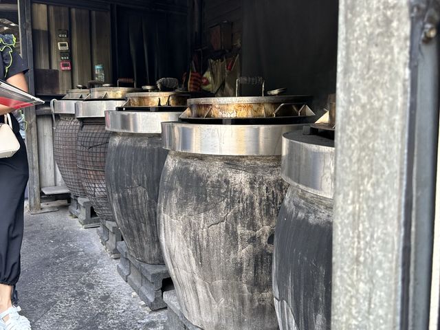 Urn Roasted Chicken, must stop by!