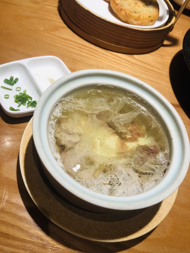 老街尋找高尚時尚的餐廳 意外驚喜 意想不到