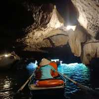ล่องเรือฮาลองบก ลอดถ้ำชมวิว เวียดนาม