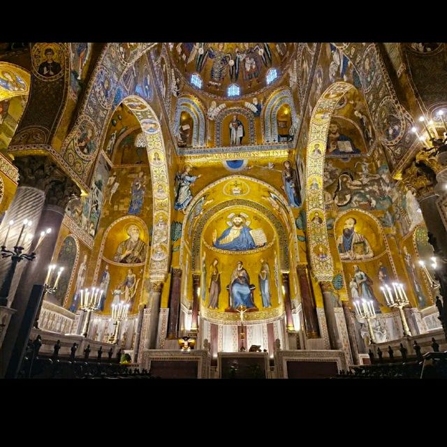 @ THE PALAZZO DEI NORMANNI IN SICILY!