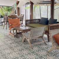 Antika café & resort 