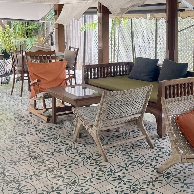 Antika café & resort 