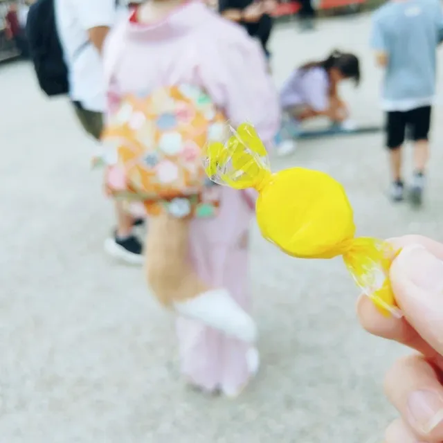 京都のハロウィンはお狐様！英語・中国語・韓国語パンフレットや看板も完備