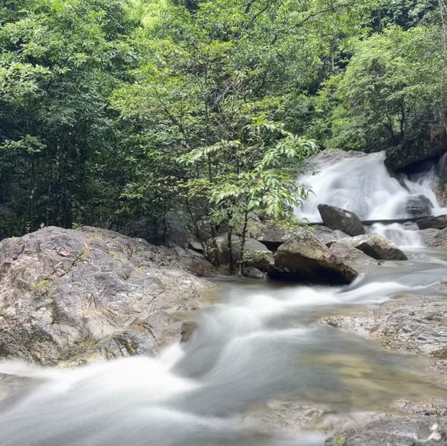 น้ำตกบริพัตร ความสวยของธรรมชาติ