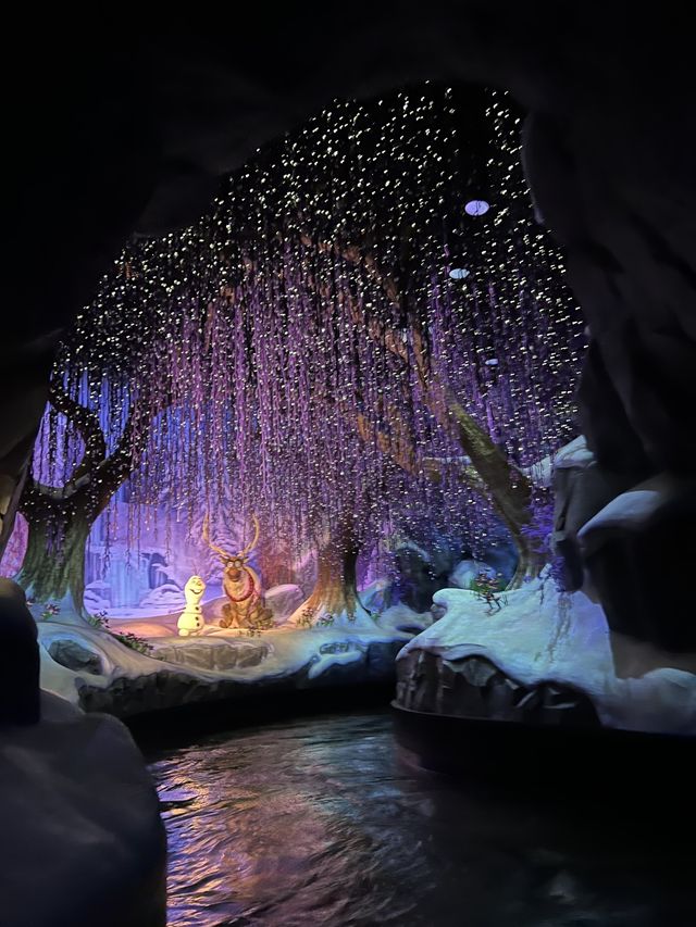 全球首個❣️迪士尼Frozen園區‼️兩大必玩新遊戲😍