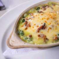 ร้านสเต็กเนื้อ ยืนหนึ่งเขาใหญ่ Studer Restaurant