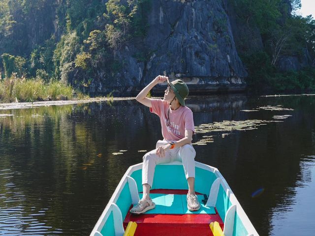 6 พิกัด ล่องเรือชมทุ่งบัวบาน อ.สามร้อยยอด