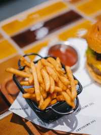 【#九龍灣美食：人氣新西餐廳🍔✨】