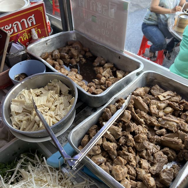 โชคดี แต่เตี้ยม บะกุ๊ดเต๋หาดใหญ่ 🍘