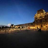 Summer evening with Seine and Lourve