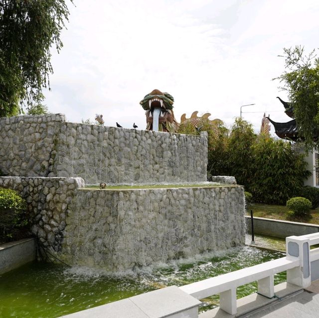 อุทยานมังกรสวรรค์ เยือนเมืองเหน่อมีเสน่ห์