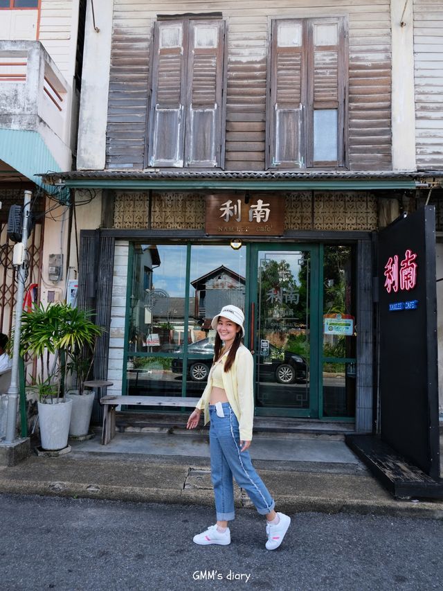 เดินเล่น ถ่ายรูป กินติม ที่เมืองเก่าสงขลา 🚗