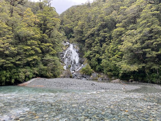 紐西蘭旅遊景點分享!南島會經過的瀑布