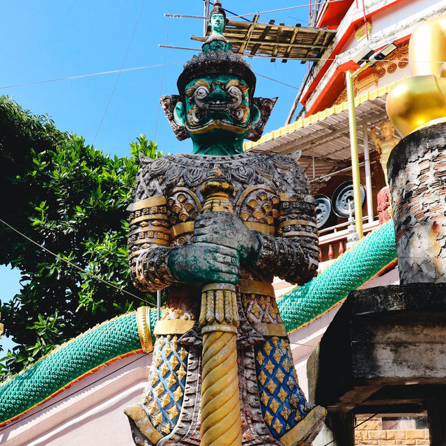 วัดใต้พระเจ้าใหญ่องค์ตื้อ   จ.อุบลราชธานี