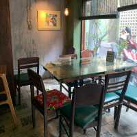 Cong Café คาเฟ่ตรงข้ามโบสถ์สีชมพู
