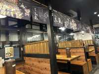 福岡・東区。何度でも替玉10円の豚骨ラーメン店『博多三氣』