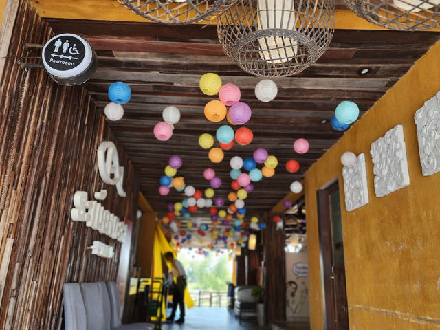 “ระเบียงทะเล” ร้านอาหารวิวสวย ริมทะเลบางปู