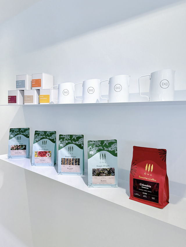[召集咖啡控] 純白cafe，必點拉花咖啡！