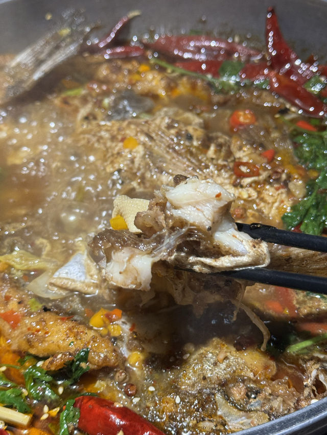 《任你魚肉雞煲烤魚火鍋放題》