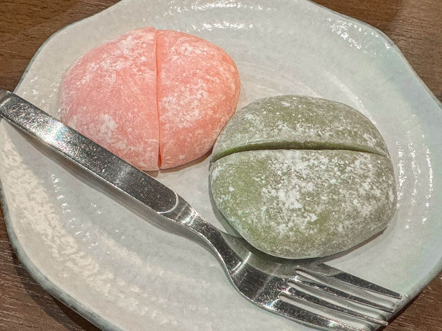 ร้านบุฟเฟต์สไตล์ญี่ปุ่น MO-MO-PARADISE