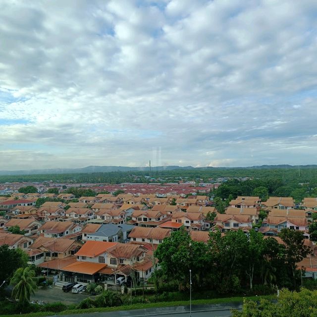 Lahad Datu 拿笃，My Inn Hotel 景观有山有海