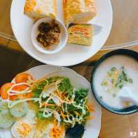  โรงแรมภูเทวดา ปากซอง สปป. ลาว