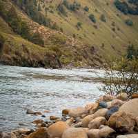 🇨🇳 Riverside Serenity at Ze Ba Village, Litang