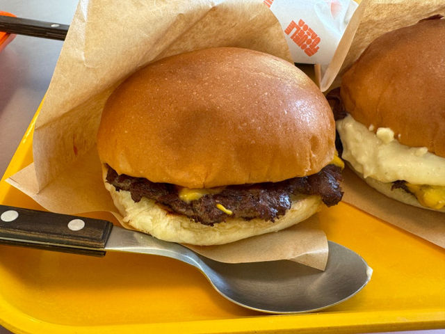 가로수길 핫플, 신사동 버거 맛집