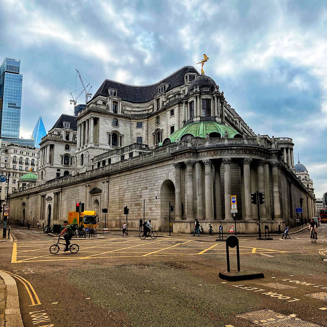 Photograph London’s Financial Heart: The Bank of England