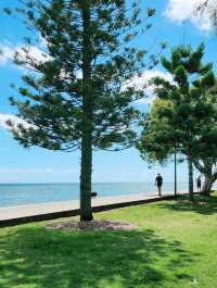 🇦🇺 Popular Waterfront Cafe in Sandgate, Queensland, Australia