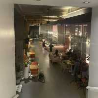 บรรยากาศชิลล์ๆ ที่ Baby Bar อารีย์