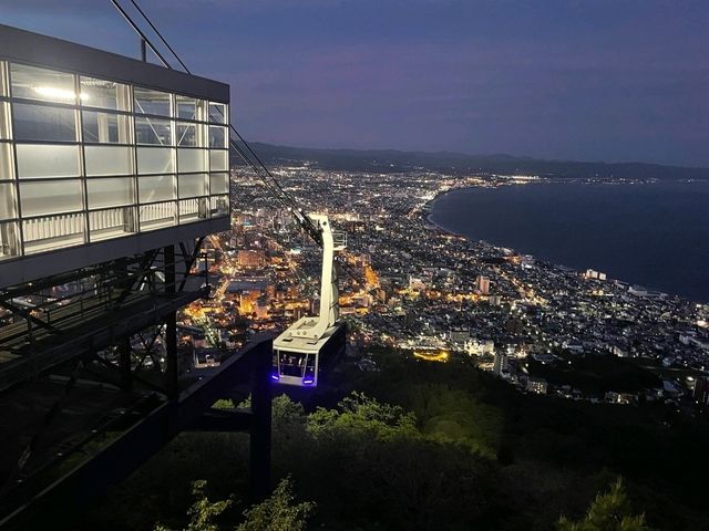 函館景點｜世界三大夜景之一•遺落在輕津海峽上的珠寶盒—函館山夜景