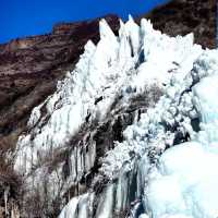 Numa 瀑布：冰瀑的夢幻❄️💧