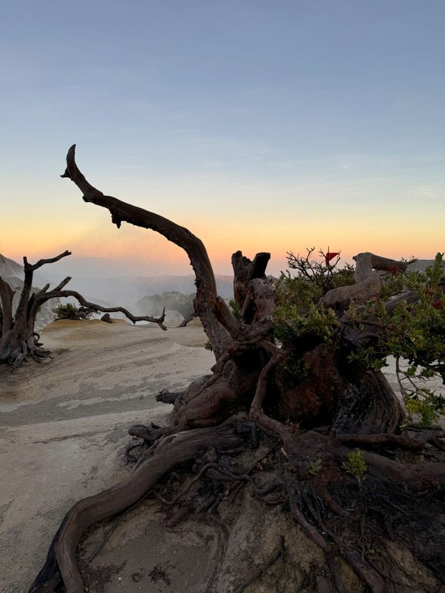 Journey to Mt. ijen: A Sunrise Hike