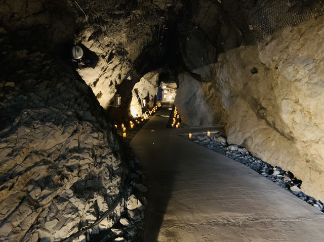 江ノ島　岩屋探険