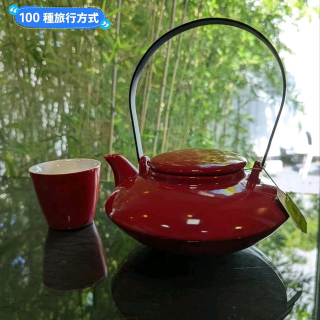 打開白色小屋的紅色大門，台南設計師旅店：8又二分之一