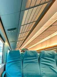 นั่งรถไฟ Maglev เข้าเมืองเซี่ยงไฮ้