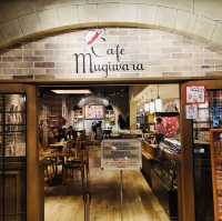 Exploring the Mugiwara Store in Tokyo Tower!