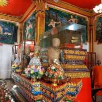 พระเจ้าเข้านิพพาน หนึ่งเดียวที่วัดท่าฬ่อ