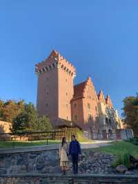 Royal Grandeur: Exploring Poznań's Historic Castle