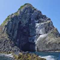 芥屋大門，玄武岩海蝕洞