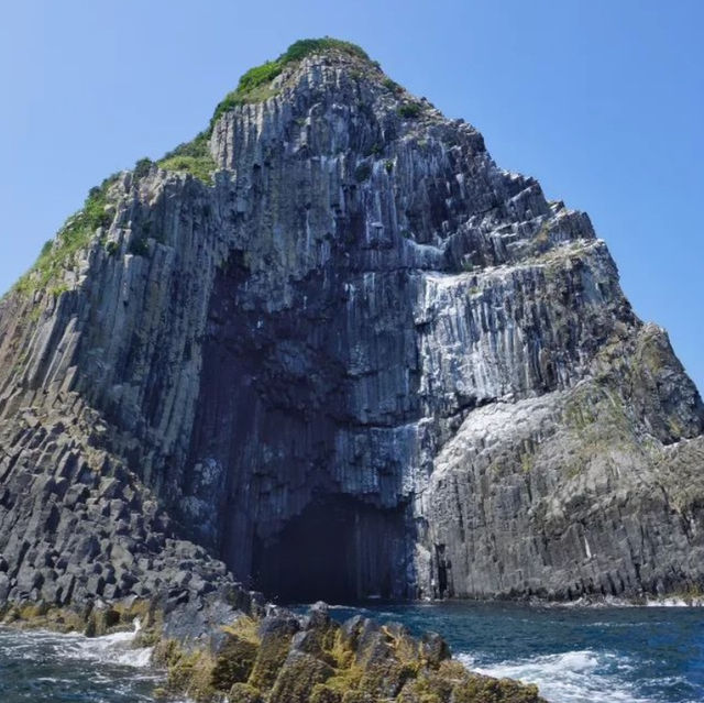 芥屋大門，玄武岩海蝕洞
