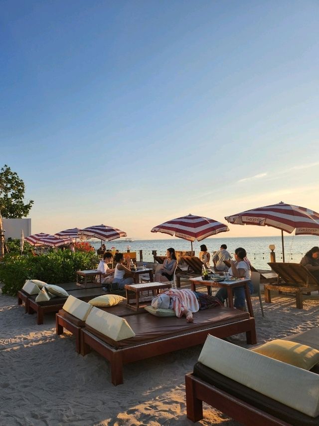 good mood @ Badasga beach club