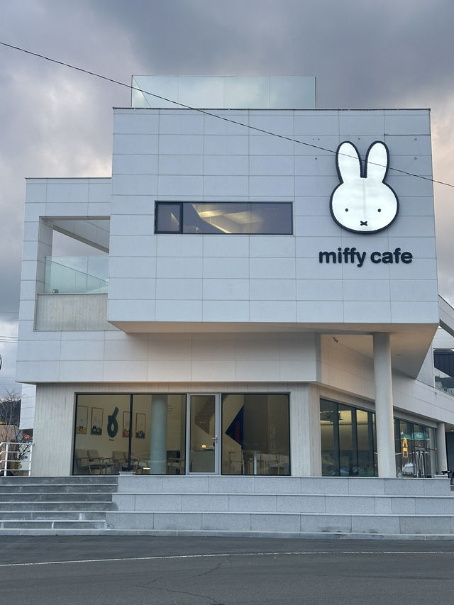 미피덕후라면 꼭 가야할 곳 ‘거제미피카페’🐰🩷