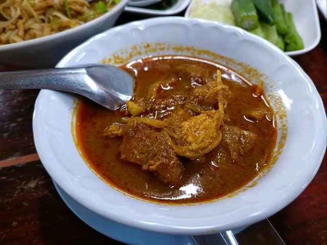 ร้านเก่าแก่เชียงใหม่ อาหารพื้นเมือง อาหารเหนือแต้ๆ